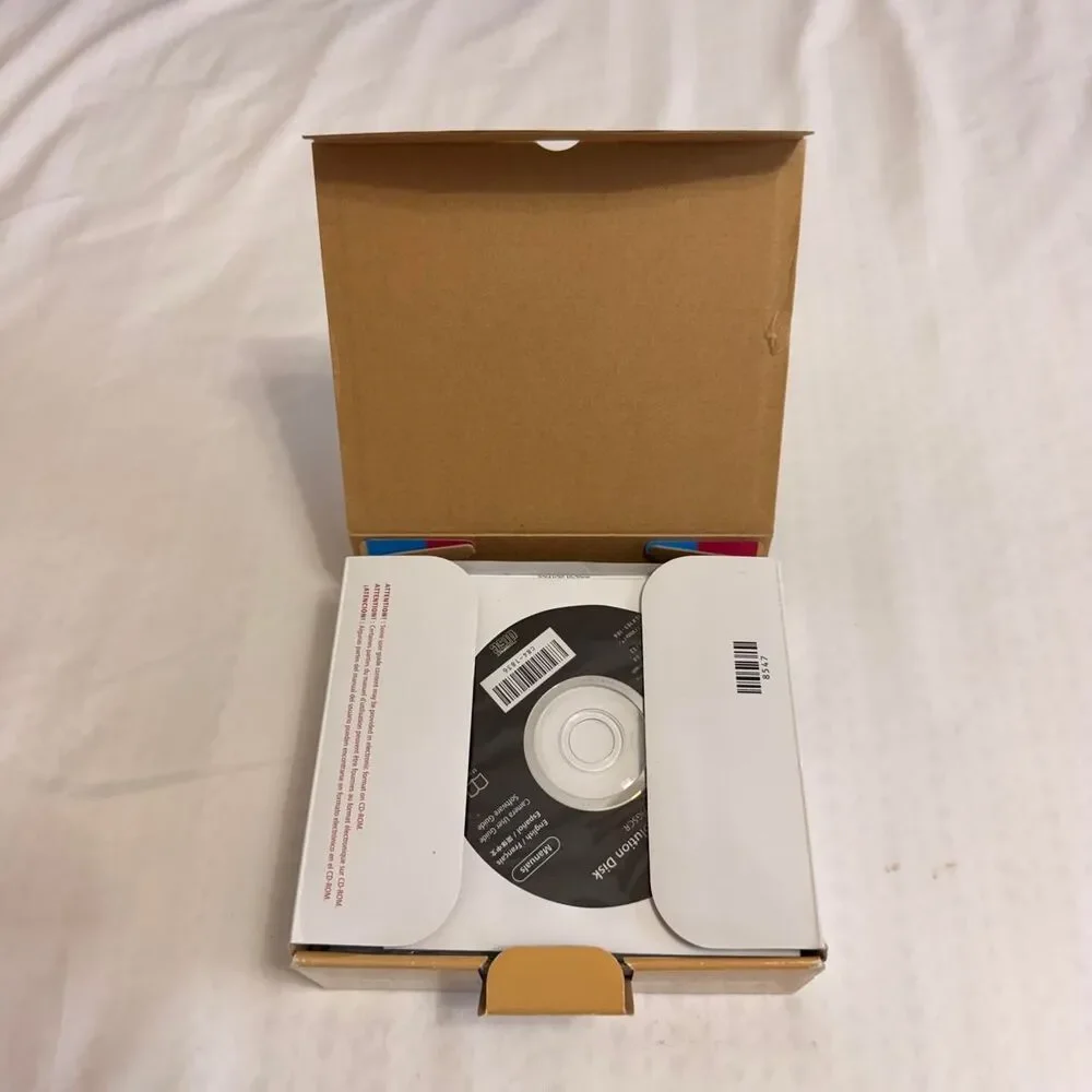 Canon Silver and Grey Cameras-and-accessories